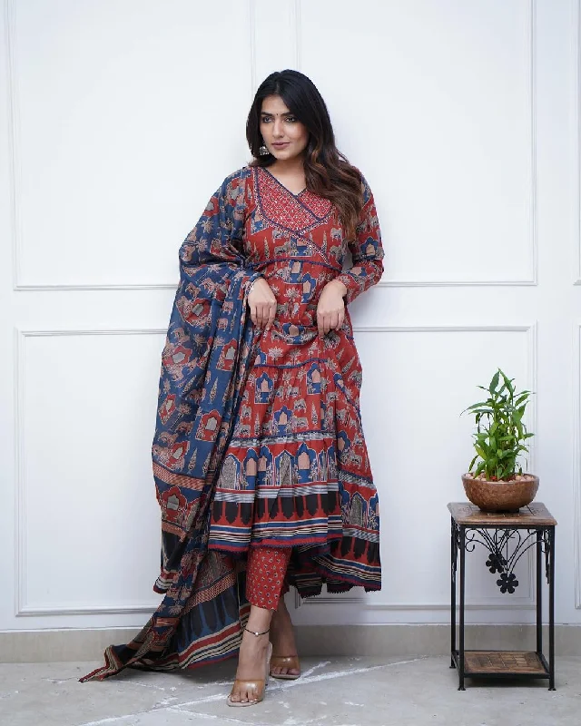 Launching Super Cool, Comfortable And Stylish Pure Cotton Suit Cum Gown Set Which Is Beautifully Decorated With Intricate Hand Work, Jari Work And Lace Detailing In Neck.